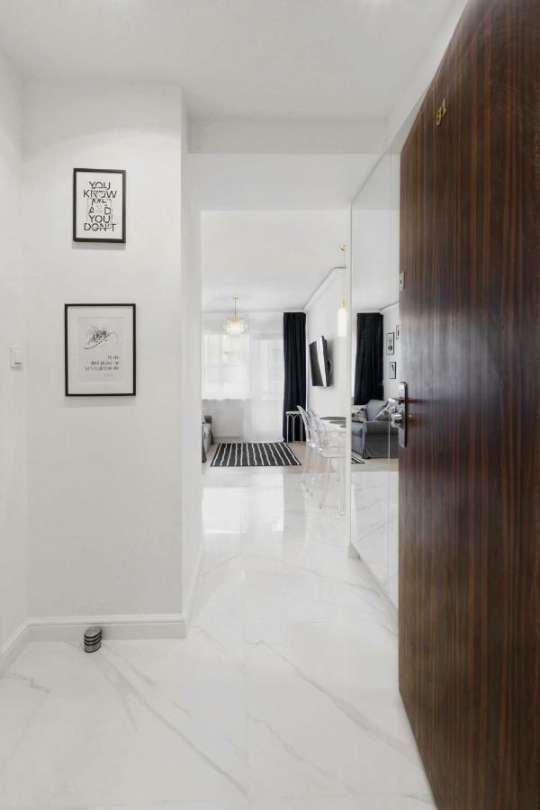 Grand Theatre Prime Apartment Варшава Экстерьер фото